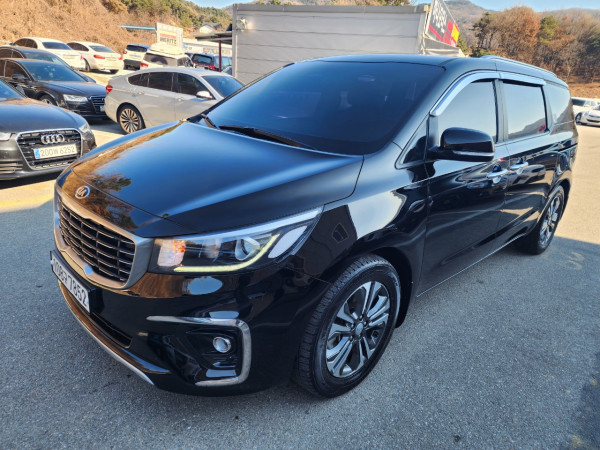 KIA CARNIVAL  2.2 DISEL  luxury