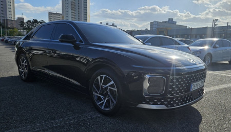 THE NEW GRANDEUR (GN7) 1.6 2WD hybrid EXCLUSIVE