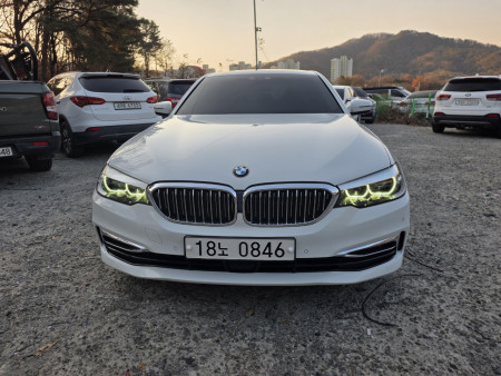 BMW5(G30) 520i luxury